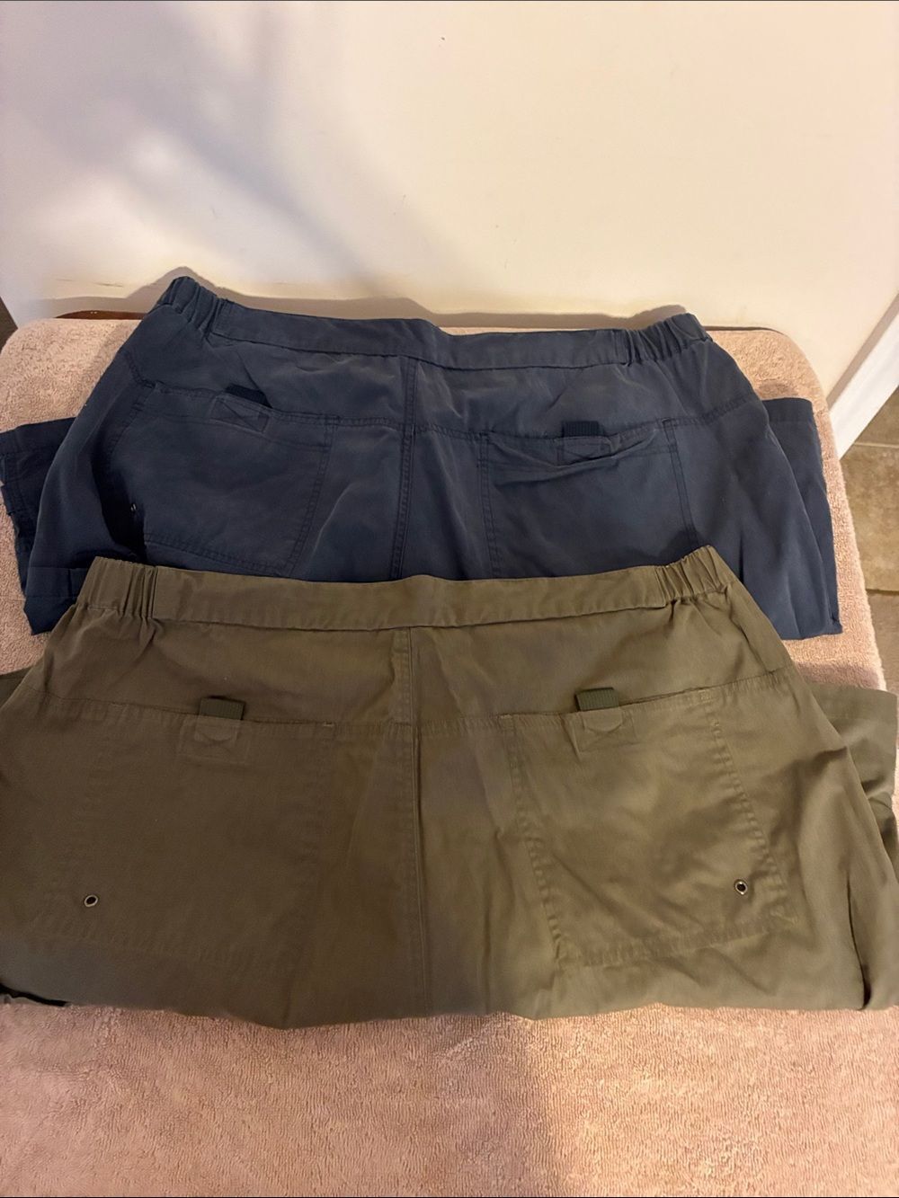 Lot of 2 Men’s Apparel Zone size 44  Green & Blue Casual Utility Shorts size 44 - Picture 2 of 5